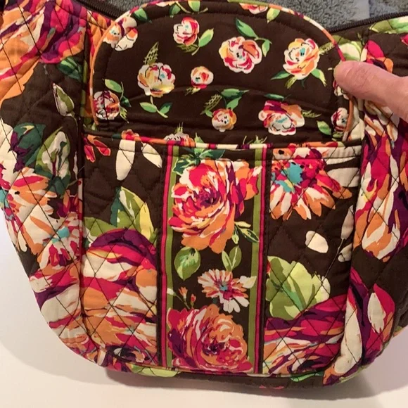 NEW -- Vera Bradley Floral Should Bag - Picture 3 of 12